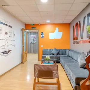 Holidaysbcn Hostel