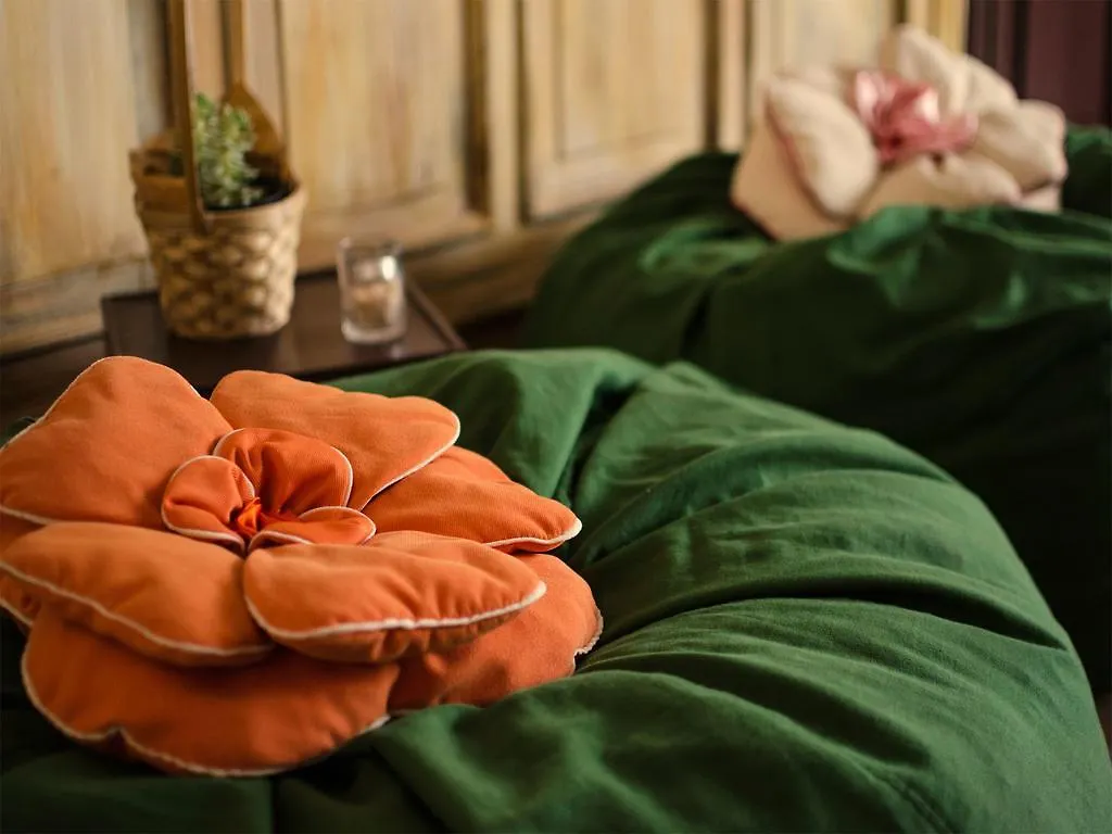 Bed & Art Barcelona Hostel