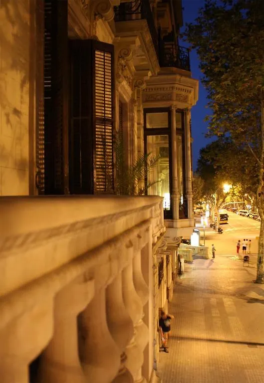 Bed & Art Barcelona Hostel